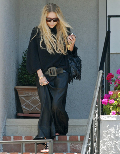 Mary-Kate Olsen's silk skirt