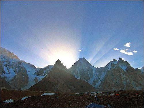 Sunrise over Gasherbrum Sunrise over Gasherbrum